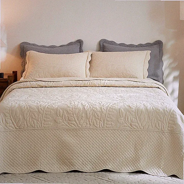 Oversized Queen Bedding Set 100 Cotton Yellowish Beige Quilt 3 Pieces