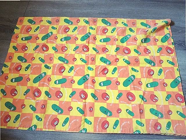 RARE VTG VEGGIE TALES KIDS PILLOWCASE LARRY CUCUMBER TV CARTOON BOB TOMATO
