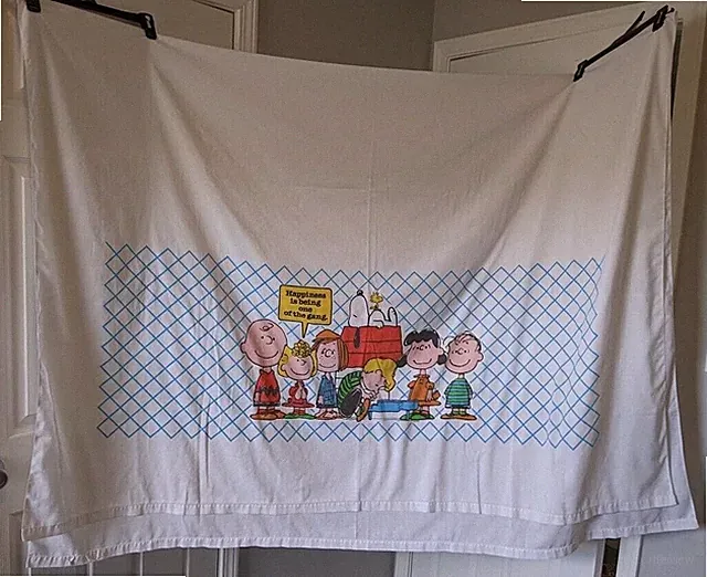 Veg 1978 Twin Flat Sheet Charlie Brown Happiness is Being One Of The Gang Fabric
